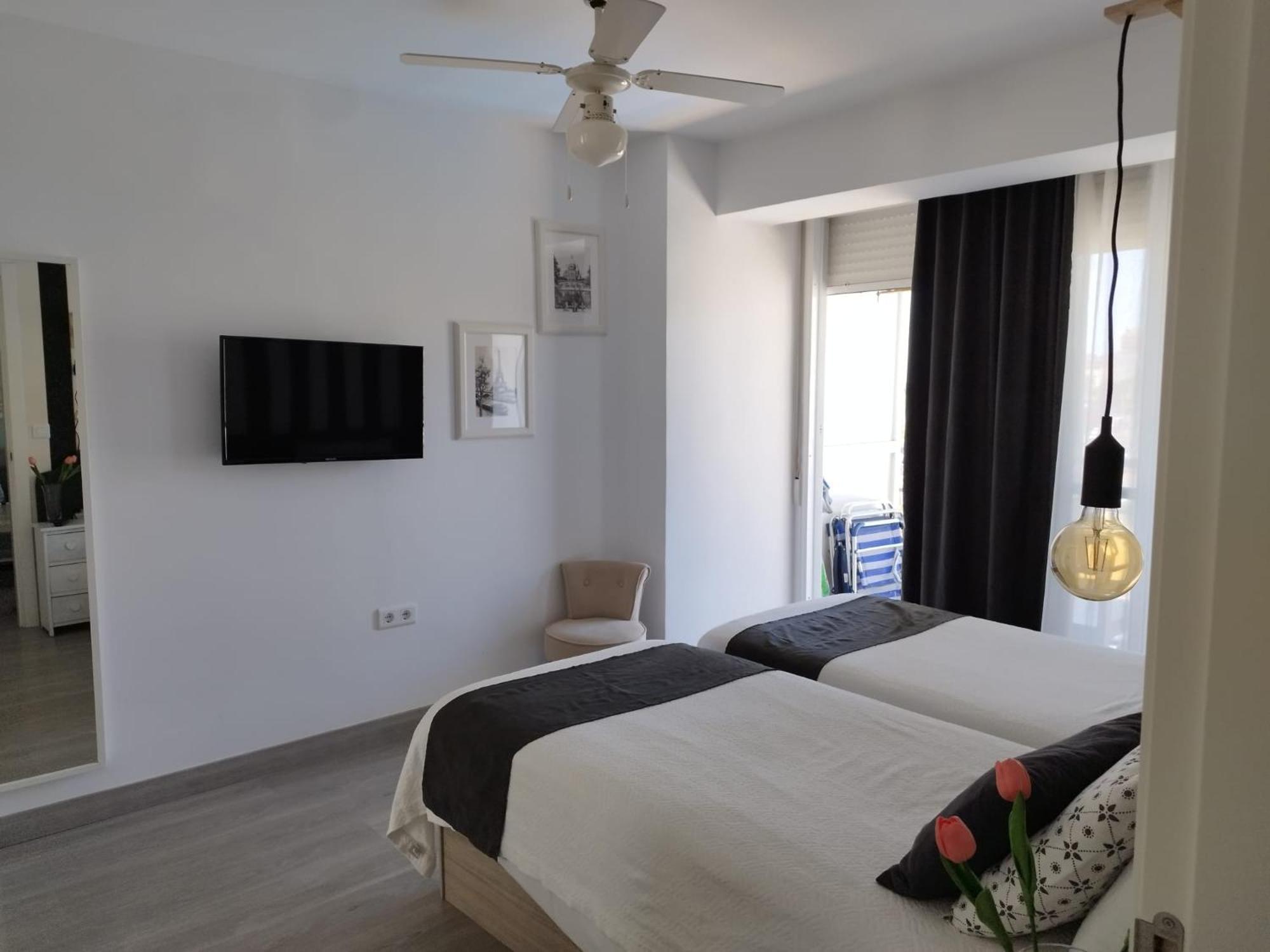 M1 403 Frontal Al Mar Vistas Terraza Y Wifi Apartment Benalmadena Ngoại thất bức ảnh