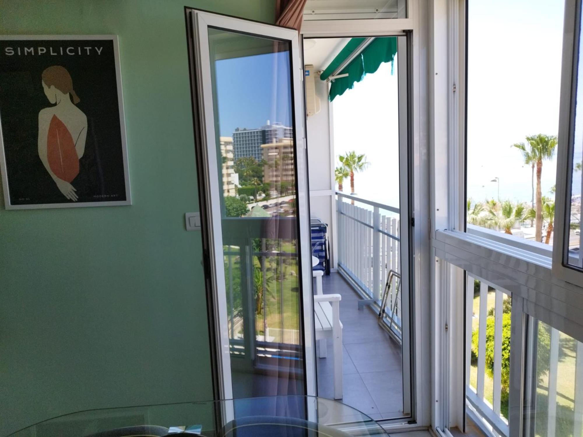 M1 403 Frontal Al Mar Vistas Terraza Y Wifi Apartment Benalmadena Ngoại thất bức ảnh